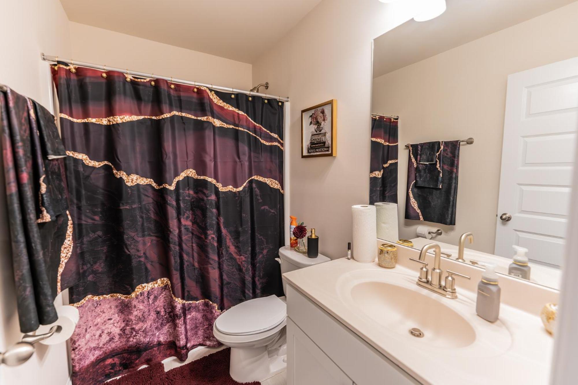 Luxury Bedroom With Private Bath Hampton Extérieur photo